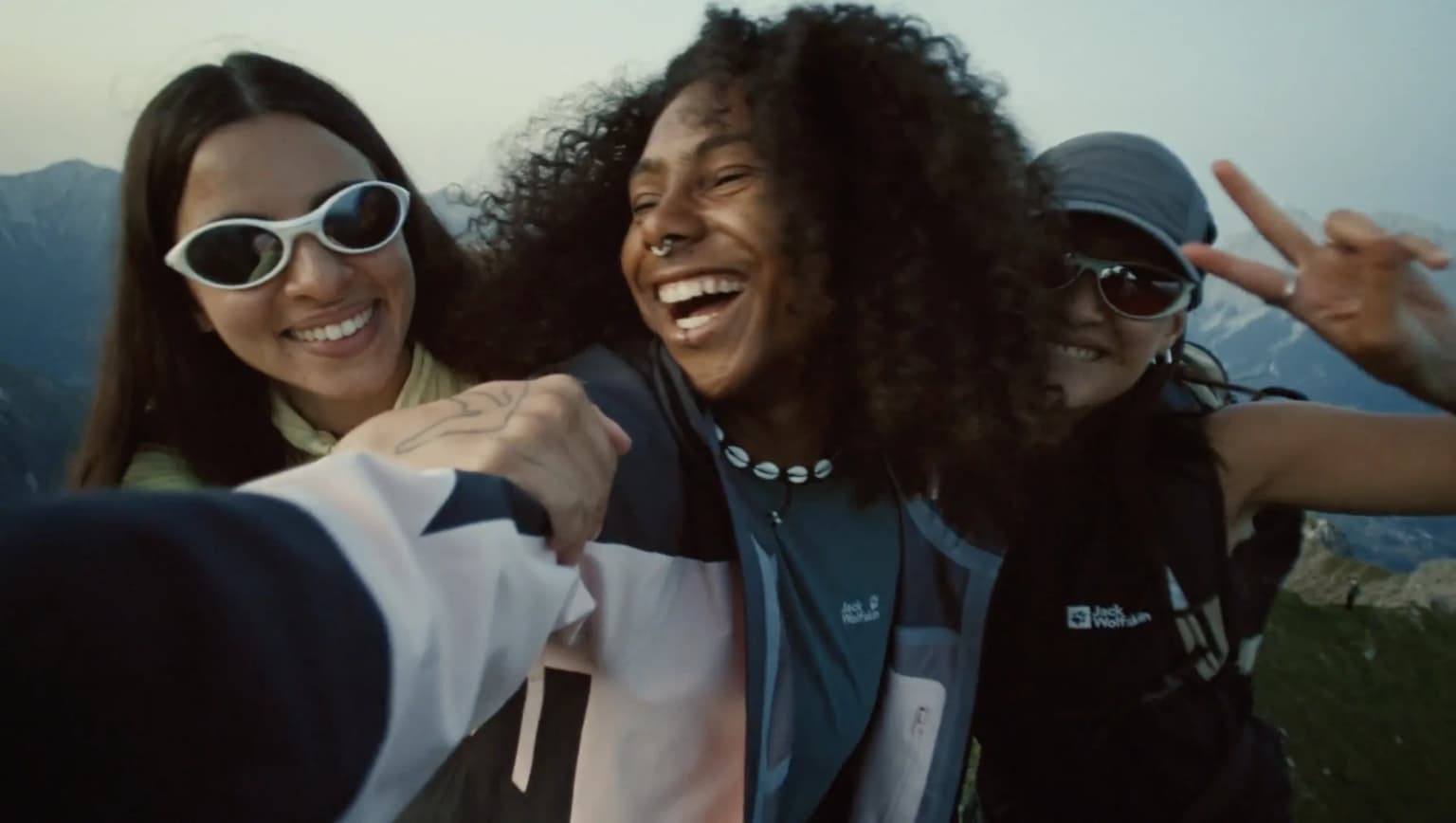 Live Wild — Commercial, composed by Emil Dellert